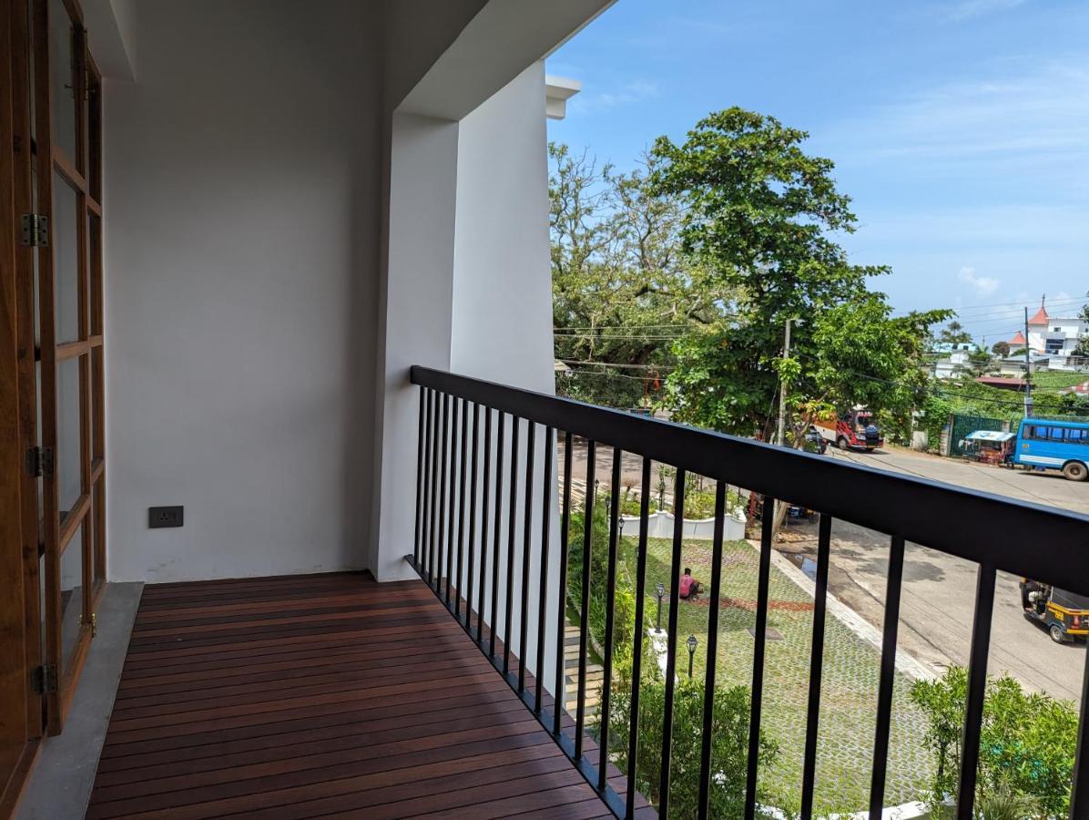 Prasanthi Hotel Kollam Exterior foto