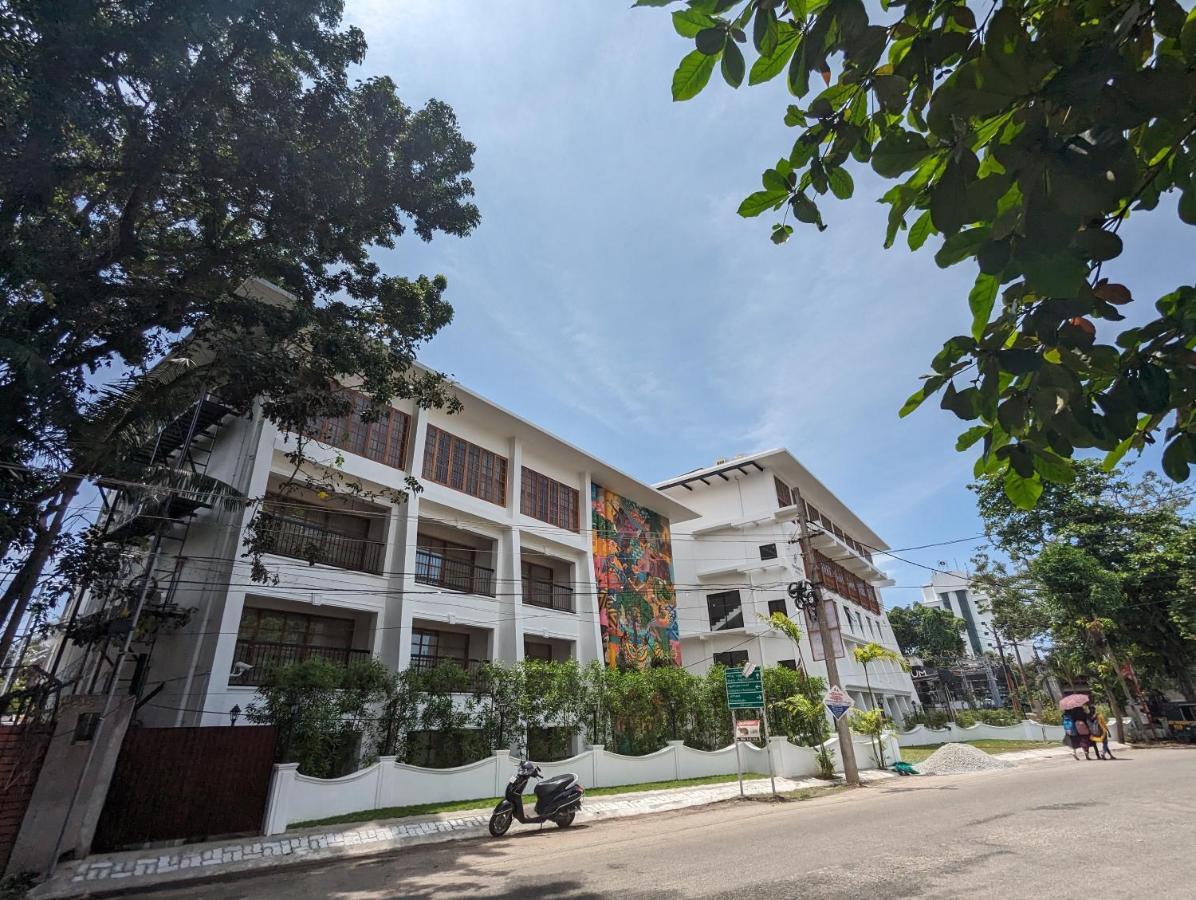 Prasanthi Hotel Kollam Exterior foto